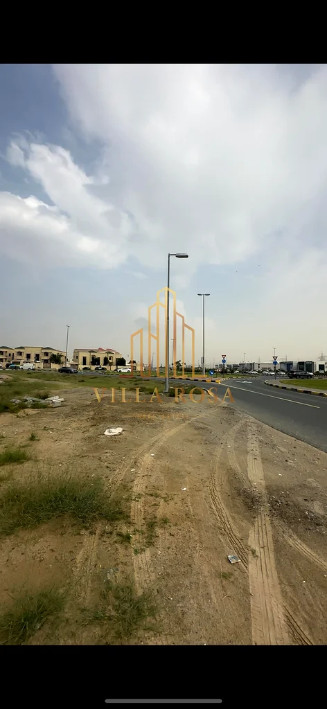 للبيع، قطعة أرض مملوكة بالكامل للعرب ودول مجلس التعاون الخليجي، في موقع مميز، النوف 3، على شارع المليلحة الرئيسي63183235431170113