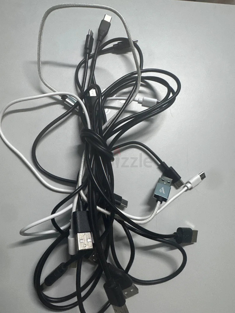 مجموعة كابلات من نوع USB A إلى USB C - 9 قطع في المجموع - مثالية لجميع الأجهزة!632607493495051120