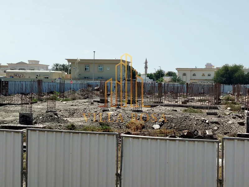 للبيع: أرض معدة لبناء مدرسة، موقع ممتاز جدًا، قطعة في الزاوية، بناء جزئي63183235560321113