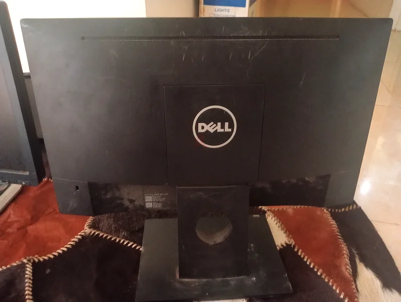 HP Deel Monitor - 2pcs for 100dhs63256598737793112