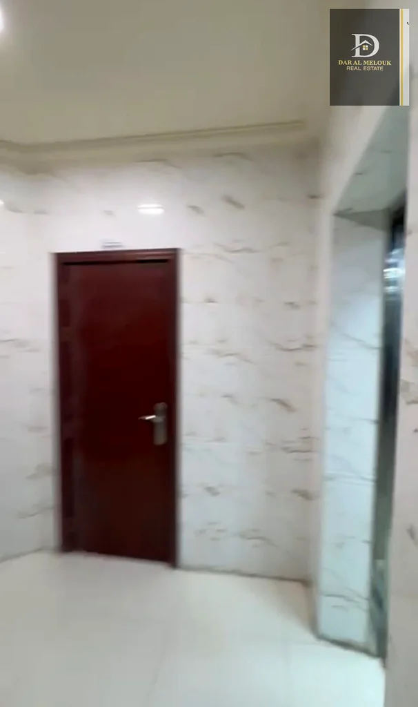 For sale in Sharjah, Muwailih area  New residential building, first tenant  Area 3,850 square feet  Corner on three streets63196618152449111