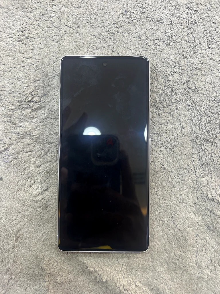 افتح إمكانياتك مع هاتف Google Pixel 7 الذكي!63214899406081111