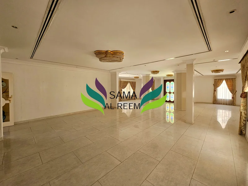 موقع متميز | فيلا مستقلة | شاغرة | حديقة64062481616386112