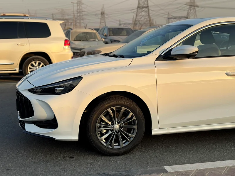محرك MG 5 سعة 1.5 لتر مع ناقل حركة أوتوماتيكي، موديل 202563176619327619114