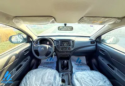 Mitsubishi L200 2023