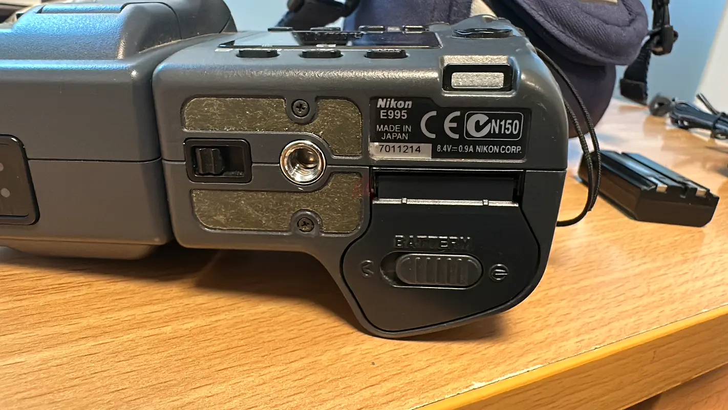 Nikon COOLPIX 995 Digital Camera63235113275651116