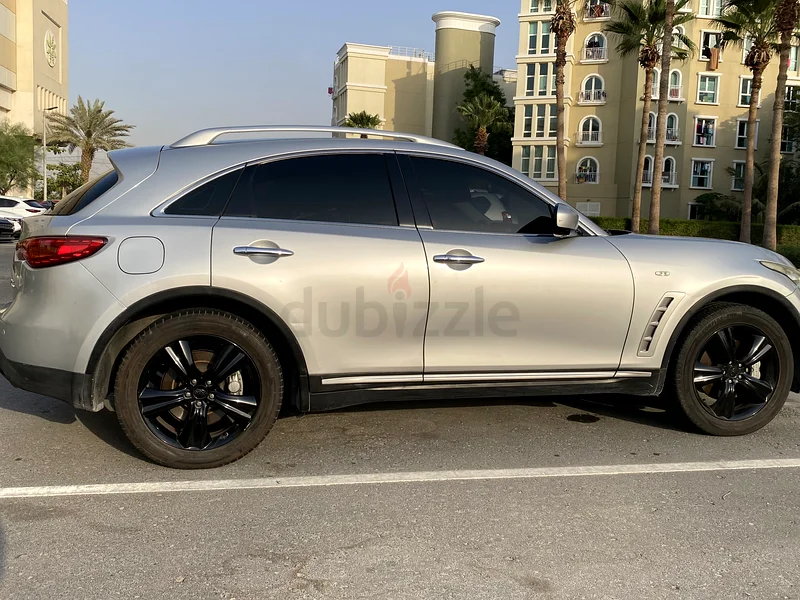 INFINITI FX3563173842428673114
