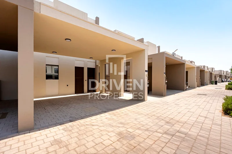 Elegant Villa Designed for Families | Vacant63214882158211111