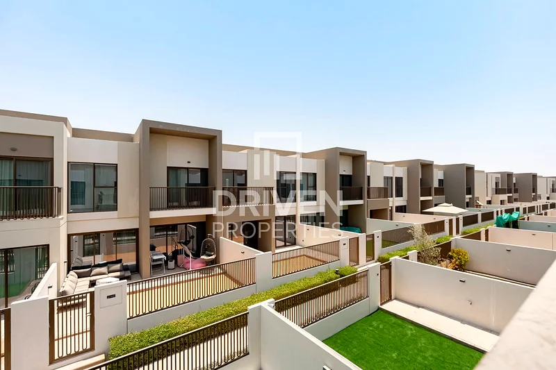 Elegant Villa Designed for Families | Vacant63214882158211112