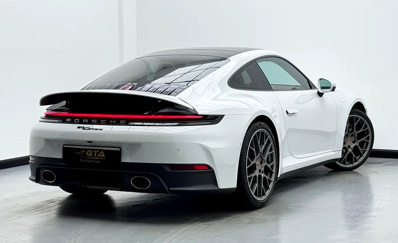 بورشه 911 كاريرا (992.2) 2025، ضمان الوكالة 2026، سجل الصيانة الكامل من الوكالة، خليجي63169443190529113