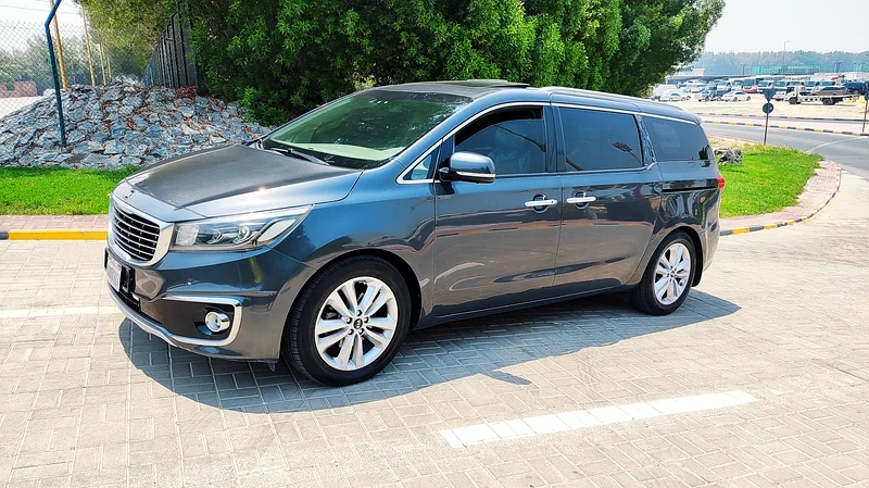 KIA SEDONA 2015 USA 5CAMRA PLATINUM FULL OPTION WITH DOUBLE SUNROOF LEATHER SITES CROSS VERY CLEAN63151840653699114