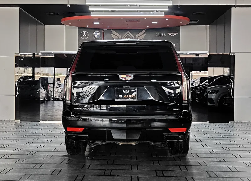 AED 4,350 P.M | Cadillac Escalade 600 Sport Platinum | Under Warranty | GCC63175261352961114