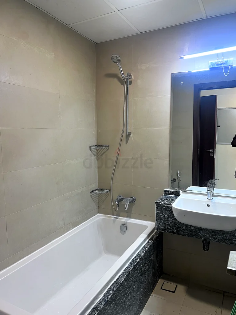 تتوفر مساحة سرير على أساس شهري63144877782275112