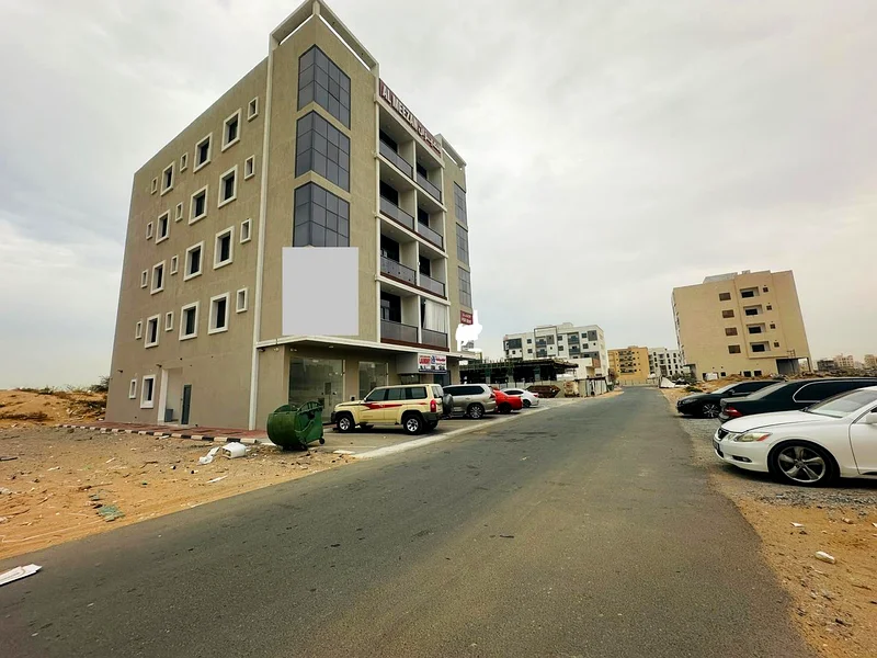 أرض تجارية وسكنية من طراز G+4 في مدينة عجمان العالمية، منطقة الاعلية63196120369025111