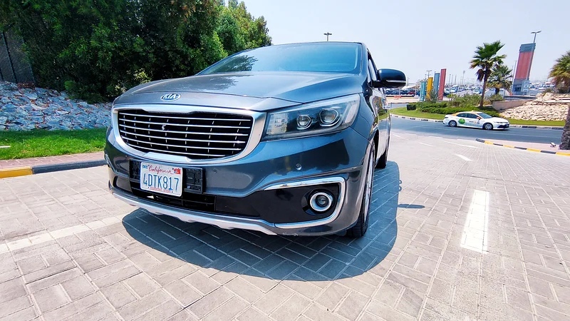 KIA SEDONA 2015 USA 5CAMRA PLATINUM FULL OPTION WITH DOUBLE SUNROOF LEATHER SITES CROSS VERY CLEAN63151840653699111