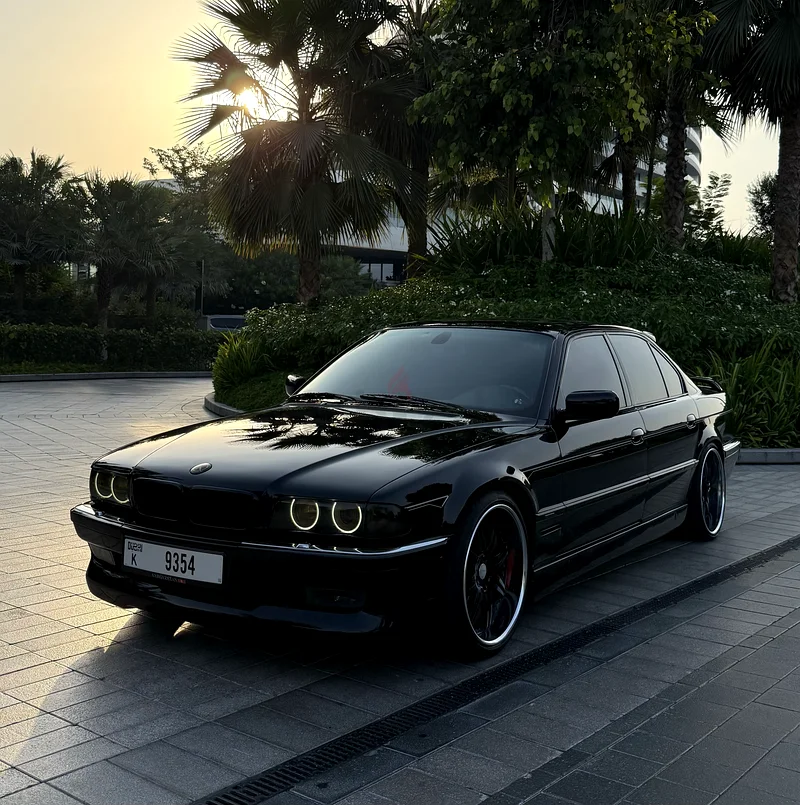 BMW 740 E38 V8 / 1 of 1 in the city63158800503169114