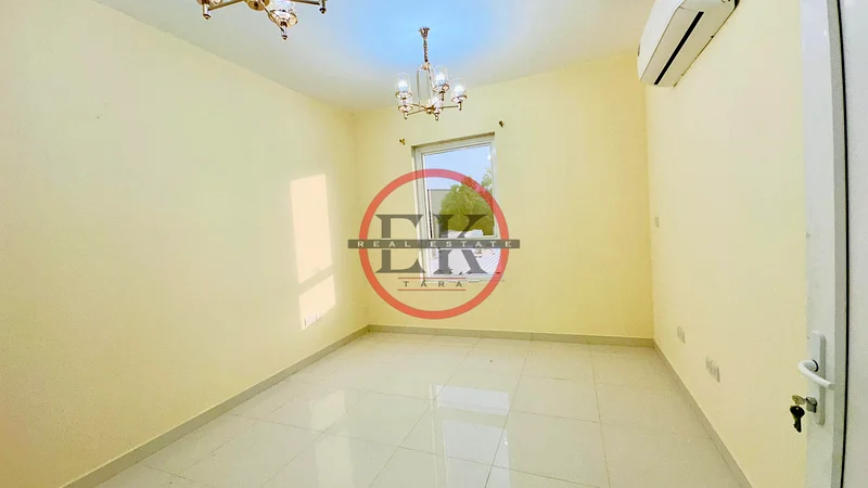 شقة بغرفة نوم واحدة | بالقرب من مول العين | 12 دفعة تشمل المرافق63153231658371113