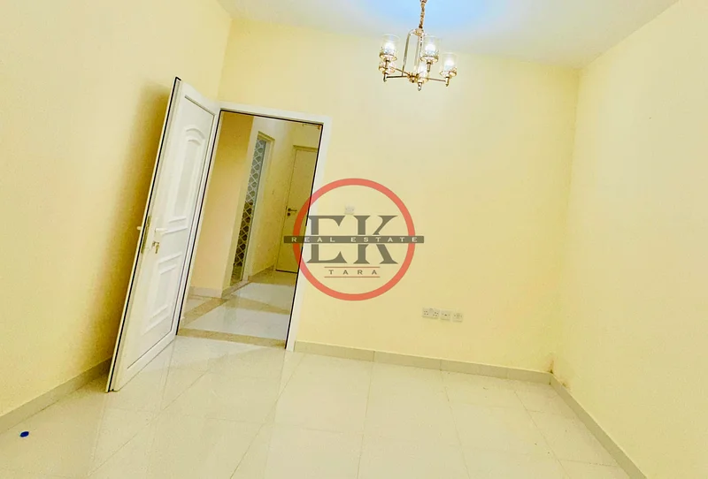 شقة بغرفة نوم واحدة | بالقرب من مول العين | 12 دفعة تشمل المرافق63153231658371114