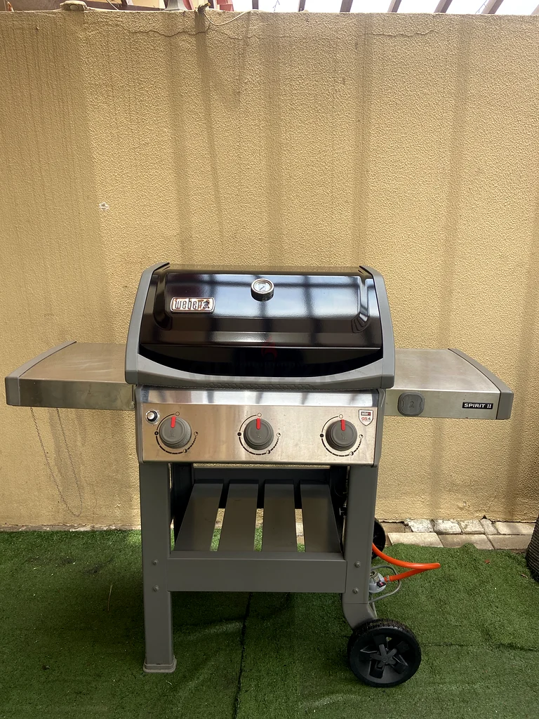 Weber Spirit II BBQ in perfect condition with delivery632529485003531120