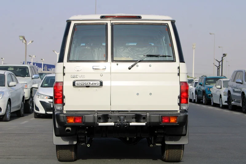TOYOTA LAND CRUISER 4.0L PETROL 4 X 4 G1 MANUAL. FOR EXPORT ONLY.63165691842050113