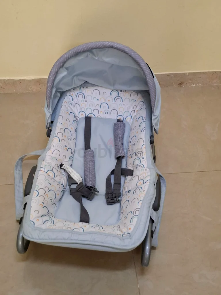 سرير أطفال في حالة جديدة63196628245506111
