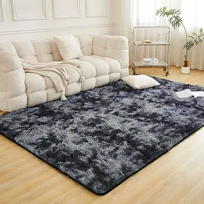 Luxurious Grey Shaggy Rug for Elegant Homes