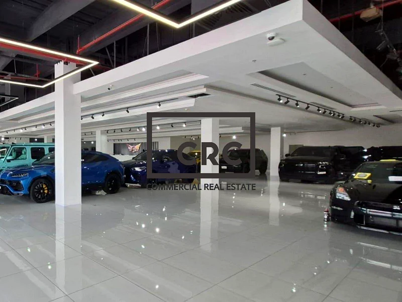 19,000sqft | High Visibility | NO SUBLEASE63167101128195114