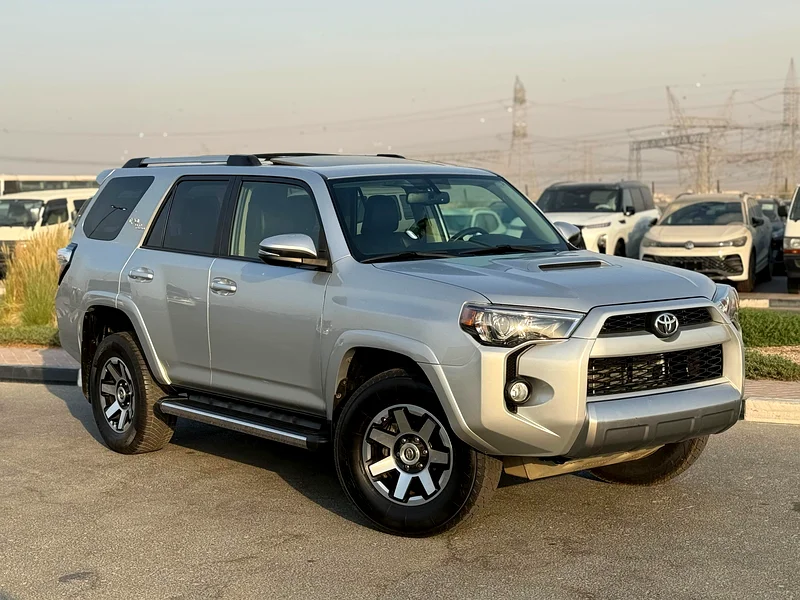 تويوتا 4 رنر SR5 بريميوم 4x4 كاملة الخيارات63147207657730111
