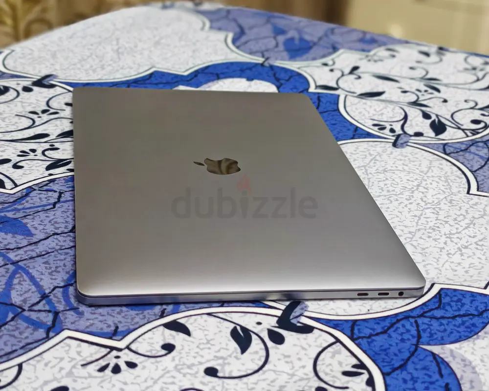 MacBook Pro Core i9 32GB RAM 512GB SSD 4GB GRAPHICS TOUCH BAR63254994840193119