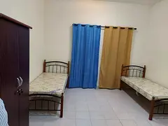 EXECUTIVE INDIAN MALE BED SPACE AVAILABLE IN DISCOVERY GARDENS- Only 2 Available