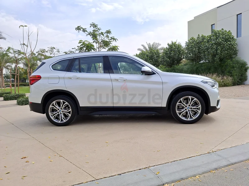 BMW X1 sDrive20i Twinturbo I4 2.0L - PERFECT CONDITION63161069185409113