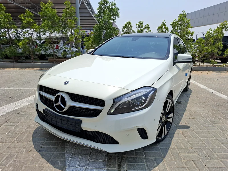 Mercedes-Benz A200 2018, full option, low mileage, panoramic roof, 1.6L632321410888971124