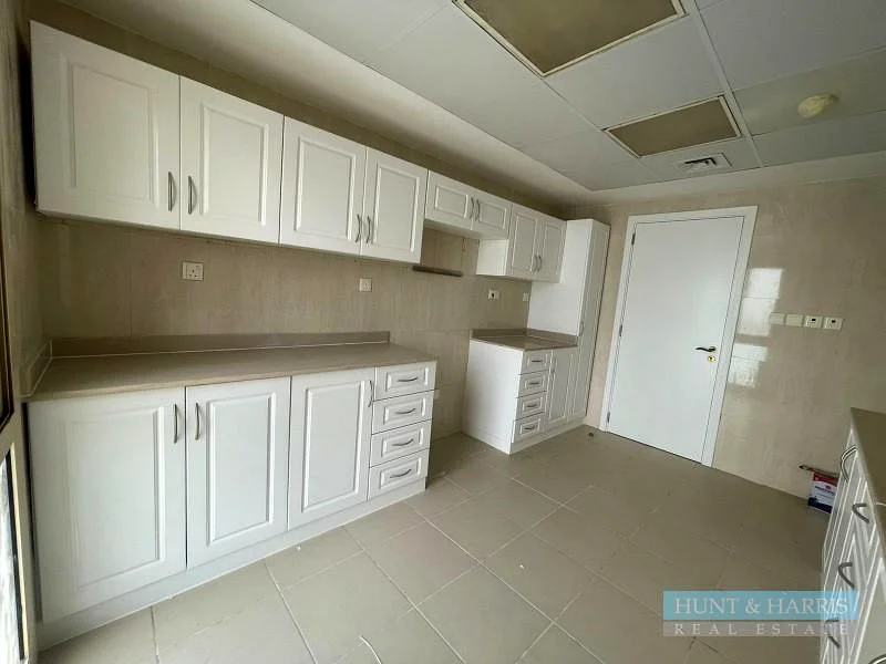 One Bedroom for Sale Al Hamra Village - Upgraded Kitchen - Sea Views63860240787329113
