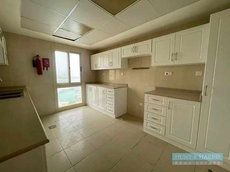 One Bedroom for Sale Al Hamra Village - Upgraded Kitchen - Sea Views63860240787329114