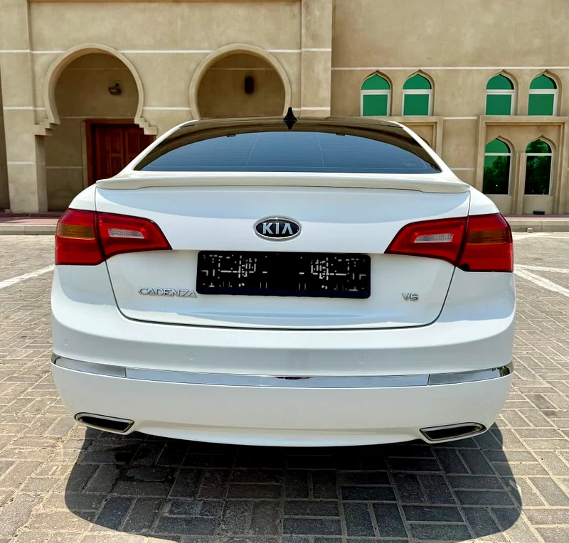 Kia Kadenza 2012 full option Gulf version63224311628418114