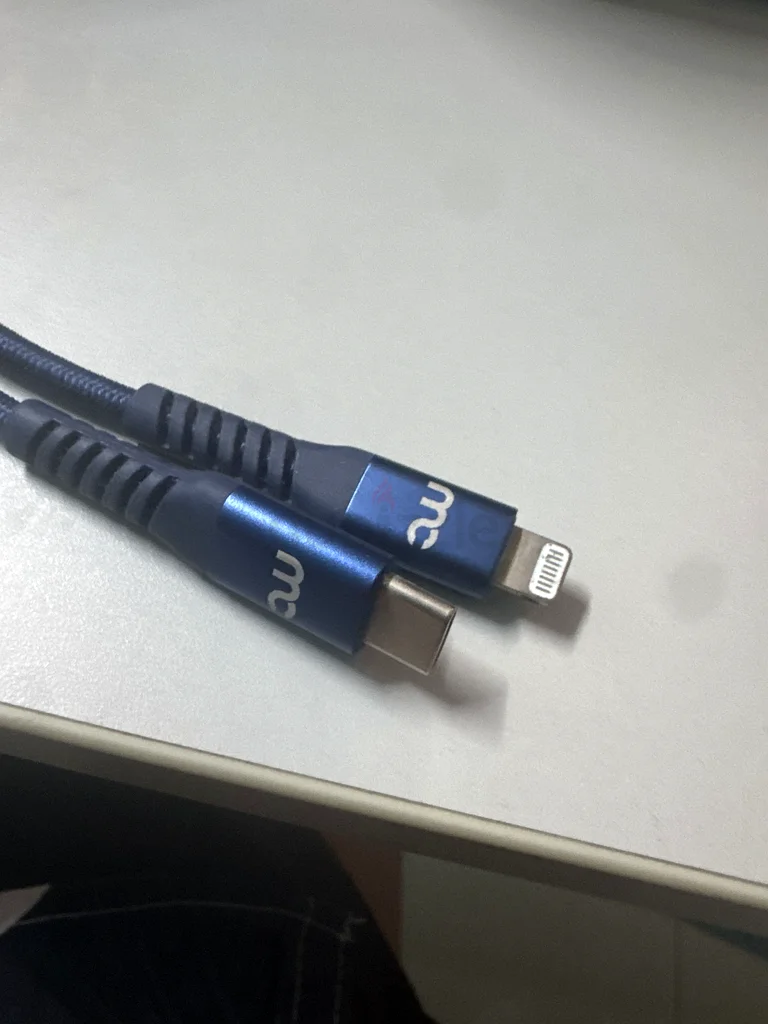 كابل شحن سريع عالي الجودة من USB-C إلى Lightning632607494572831129