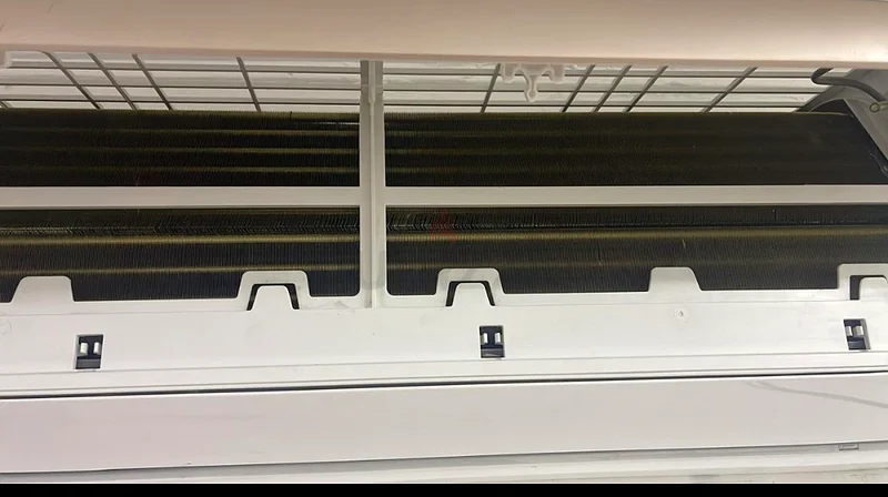 Chill in Comfort with This Powerful Split Air Conditioner!63169463374595111