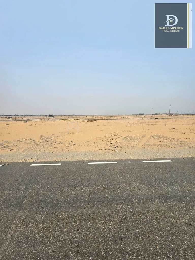 للبيع في الشارقة، منطقة مزايرعة السكنية  
قطعة أرض  
موقع خاص  
قريبة من جميع الخدمات  
تملك حر لجميع الجنسيات العربية63183715548545113