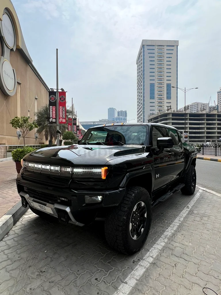 عناية جيدة جدًا، وثيقة نظيفة (متوفر Car Fax)، لا حوادث أو تقارير بأضرار، مالك واحد فقط631747754951701110