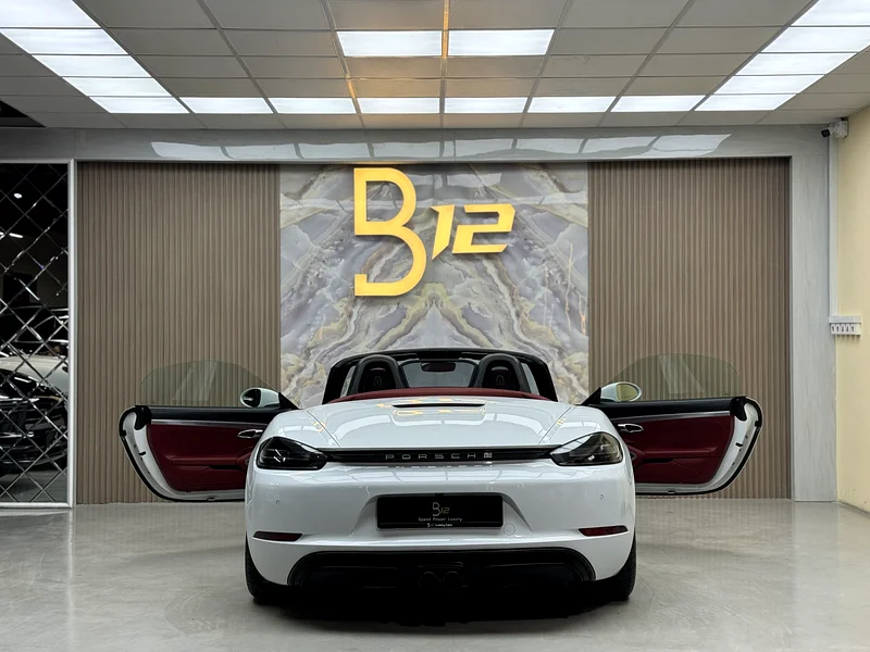 Porshe Boxster GTS GCC 201863150946741634112
