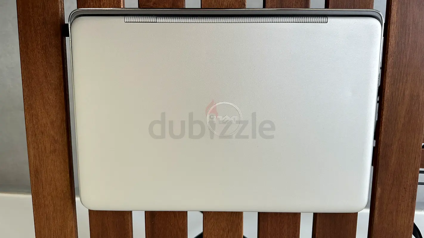 Dell laptop63256076652674113