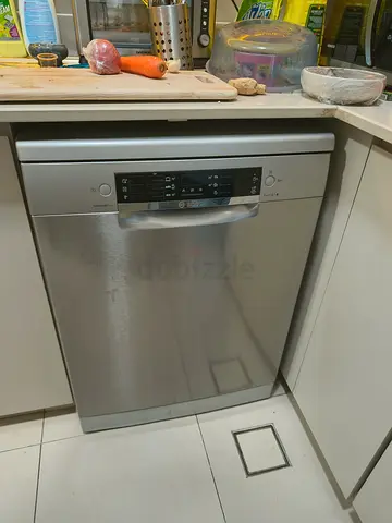 Bosch Series 6 Dishwasher – Germany Made | 3 Rack | 13 Plate Capacity