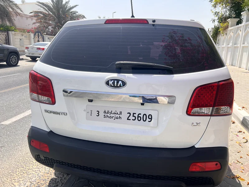 كيا سيرنتو ٢٠١٠ ديزل فورويل بحالة ممتازة بدون حوادث63151398000514114