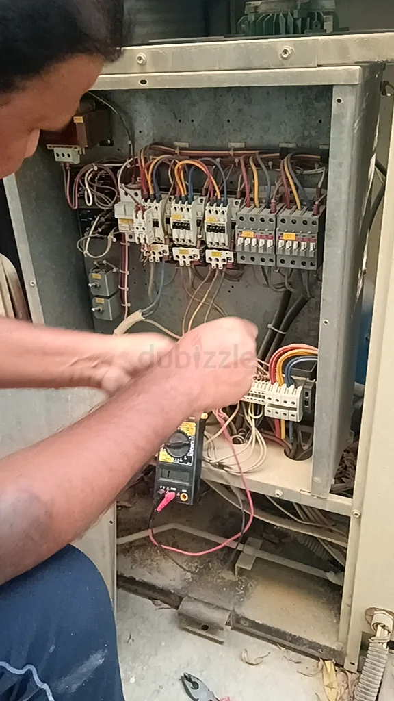 ابق باردًا ومريحًا طوال العام! ️

تبحث عن خدمات تكييف وتبريد احترافية في أبوظبي؟63184732531075113