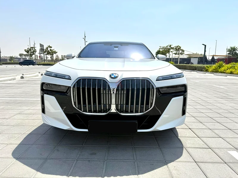 BMW 735i 2024 M Sport Individual GCC 1st owner63158800551809114