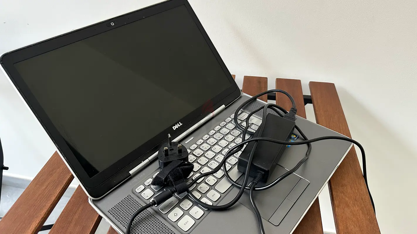 Dell laptop63256076652674111