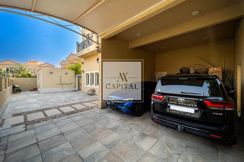 Prime location | Custom-Built | Spacious63917017146883113