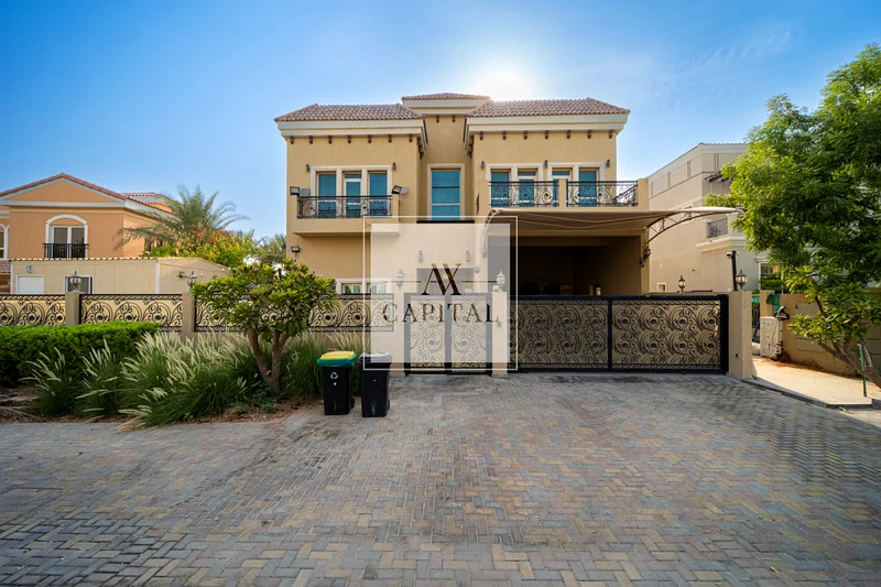 Prime location | Custom-Built | Spacious63917017146883111