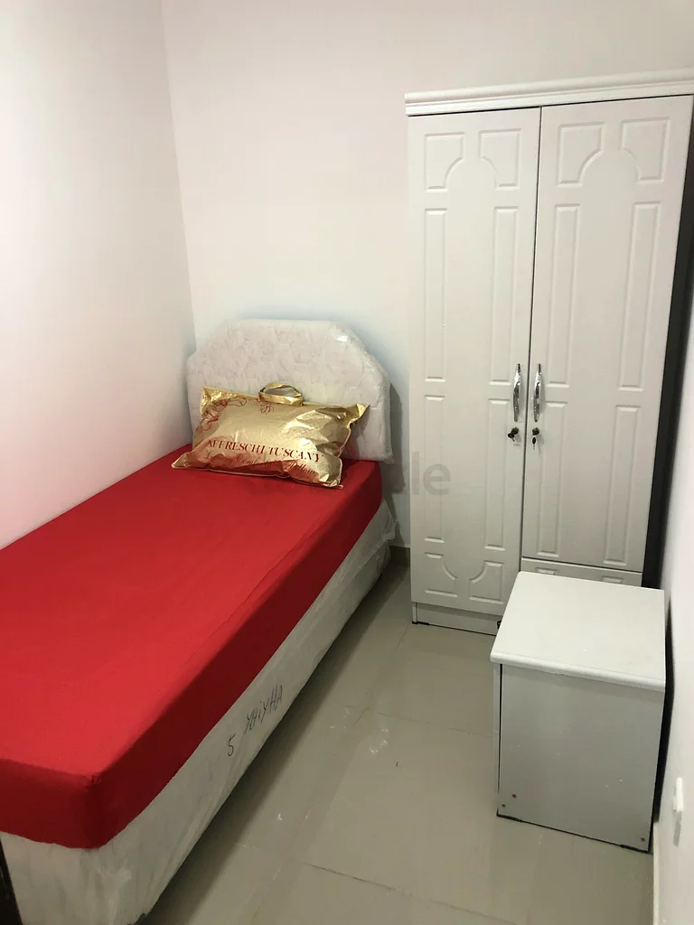 (Males Only) Single Private Partition in Marina Close to Dmcc MetroJBR Beach64049535270658110