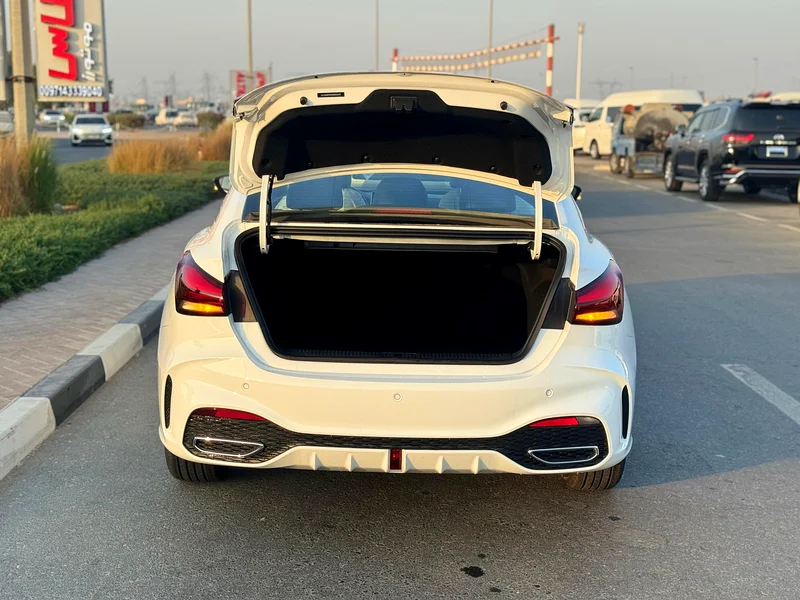 محرك MG 5 سعة 1.5 لتر مع ناقل حركة أوتوماتيكي، موديل 202563176619327619113